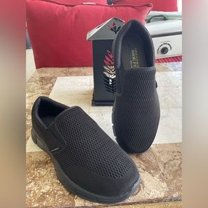 Skechers dual lite 9.5 men’s